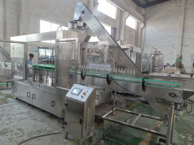 CE Standard Electric Driven Juice Glass Bottle Filler 3000 BPH - 14000 BPH 0