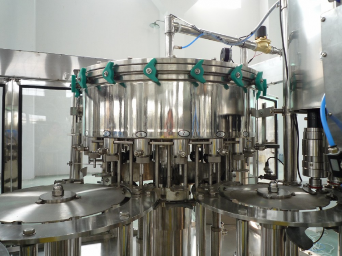 Automatic Sparkling Wine / Water Filling Machine With 6000BPH , Sparkling Water Machine 4