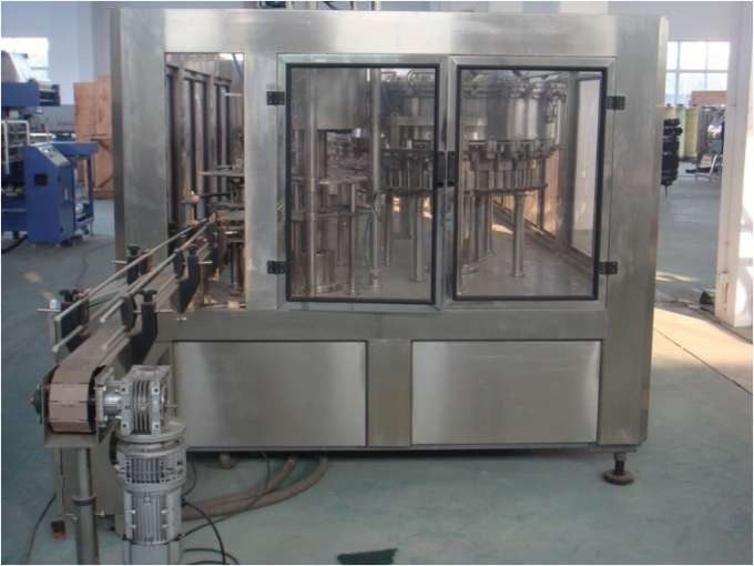 PET Bottle Beverage Filling Machine / Carbonated Drinks Production Lines 0